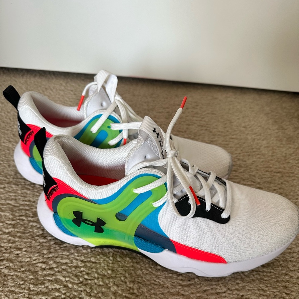 Under Armour Apex 3 Mens Shoes
